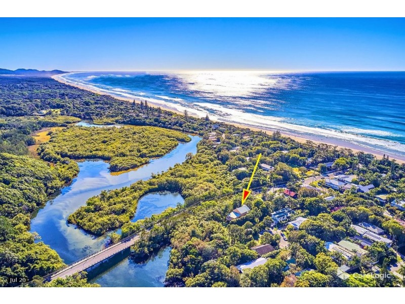 2 Strand Avenue, New Brighton NSW 2483