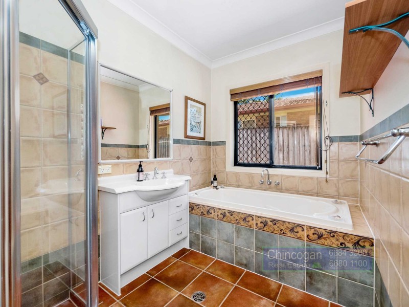 7 Goondooloo Drive, Ocean Shores NSW 2483