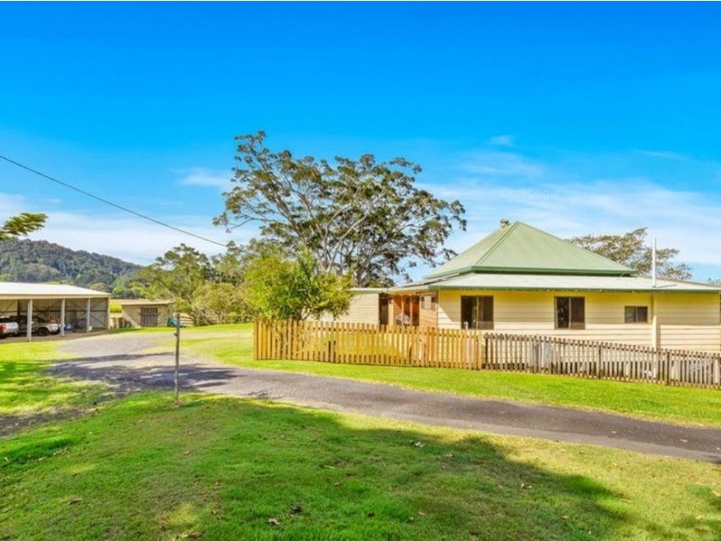 5824 Tweed Valley Way, Mooball NSW 2483