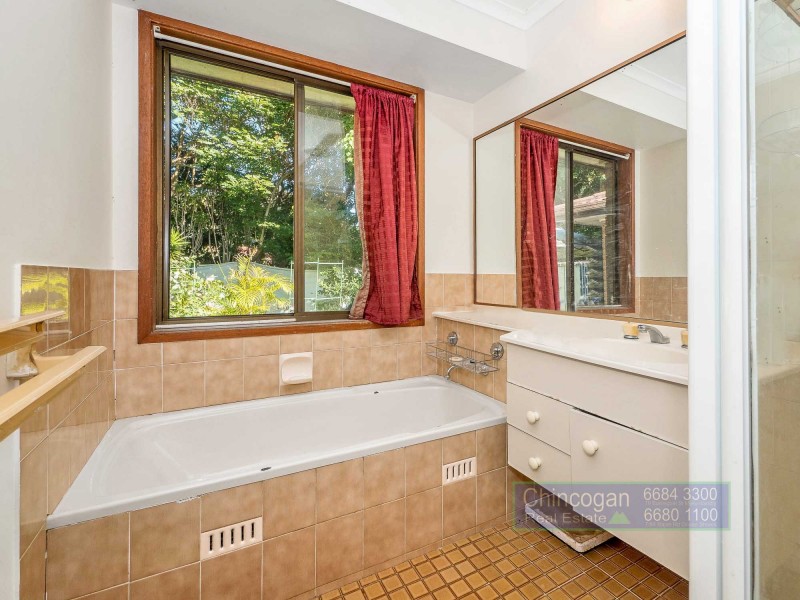 4 Yungarup Place, Ocean Shores NSW 2483
