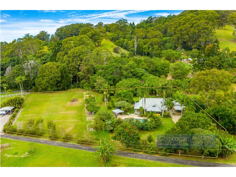 16 Benjamins Lane, Ocean Shores NSW 2483