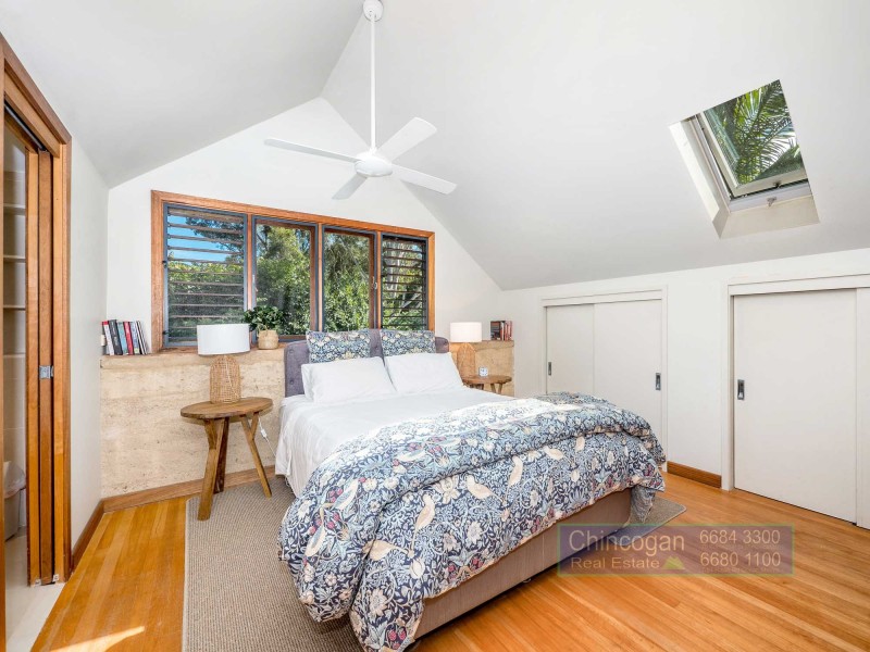 16 Benjamins Lane, Ocean Shores NSW 2483