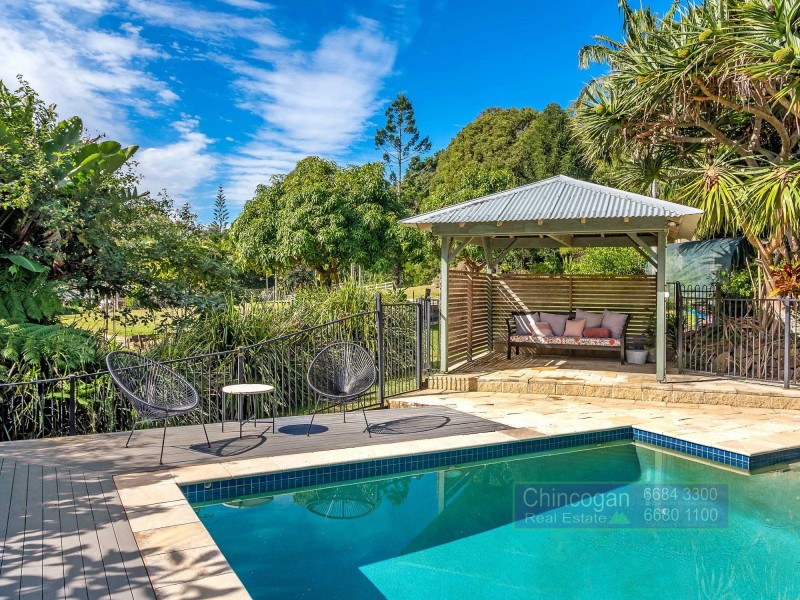 16 Benjamins Lane, Ocean Shores NSW 2483