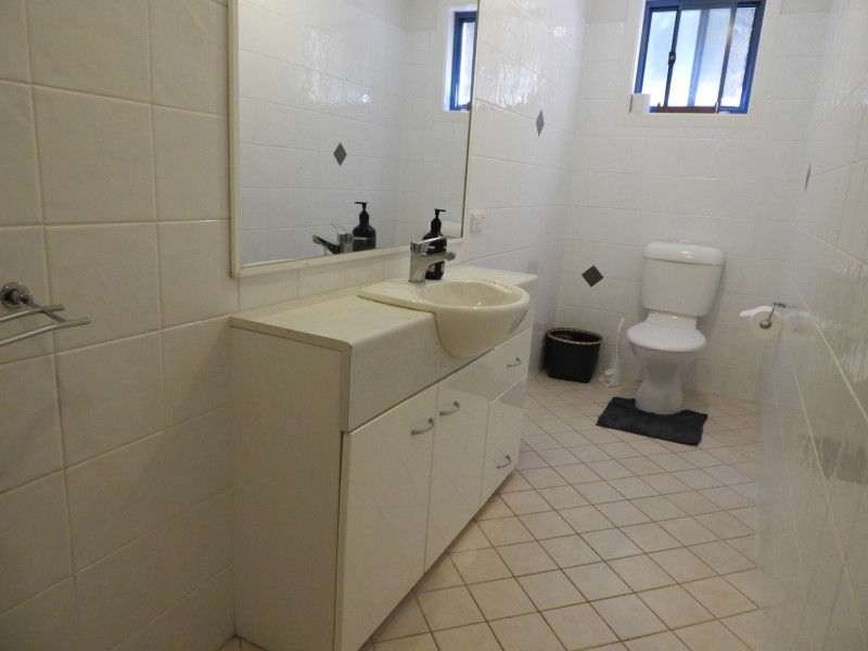 1/3 Jarrah Crescent, Ocean Shores NSW 2483