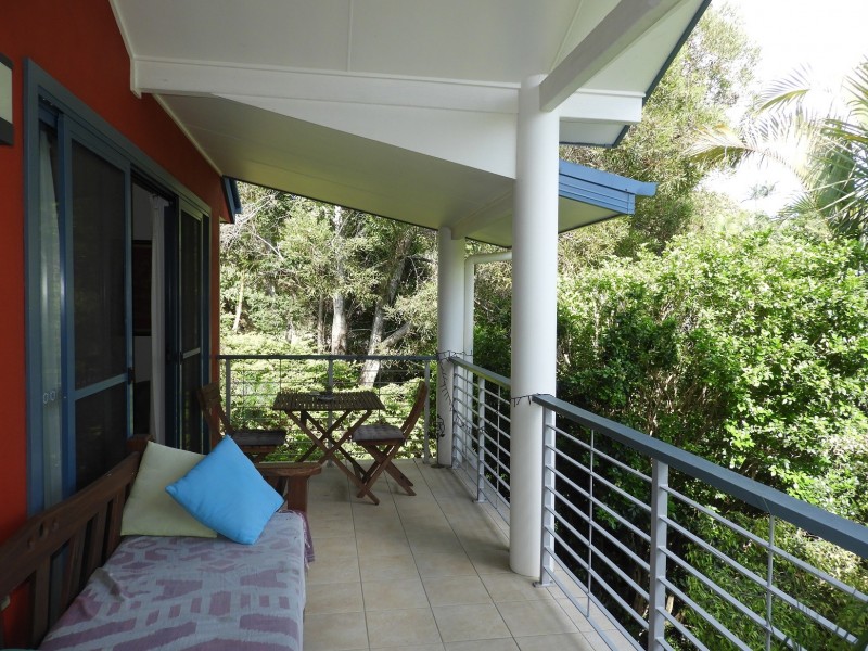 1/3 Jarrah Crescent, Ocean Shores NSW 2483