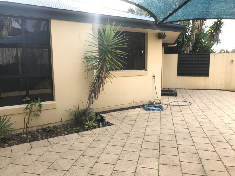 4 Glendale Crescent, Ocean Shores NSW 2483