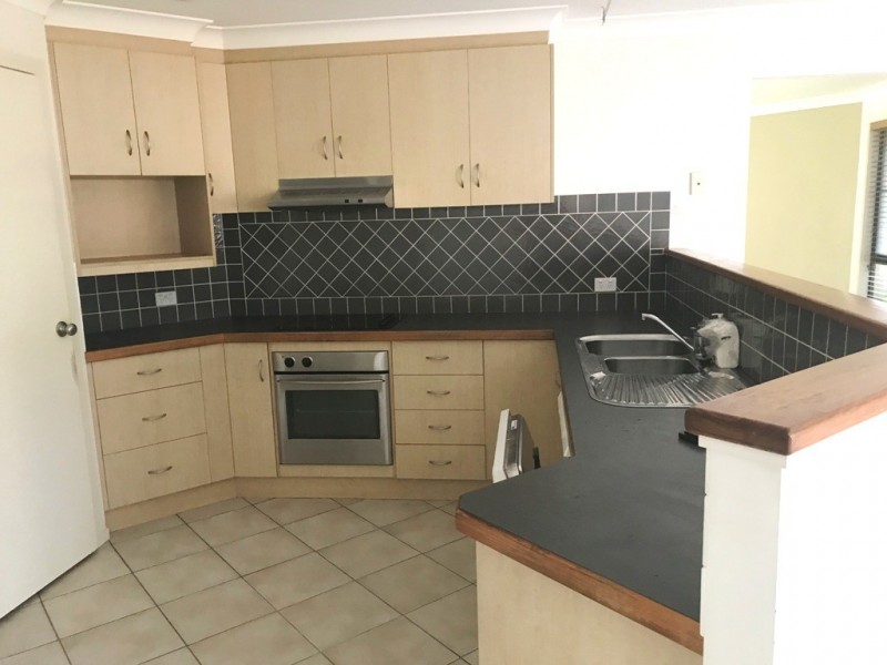 4 Glendale Crescent, Ocean Shores NSW 2483