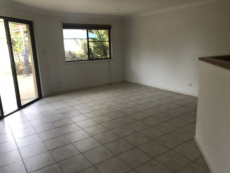 4 Glendale Crescent, Ocean Shores NSW 2483