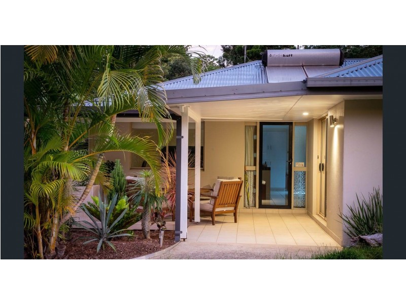 30 Rajah Road, Ocean Shores NSW 2483