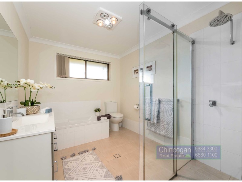 26 Goondooloo Drive, Ocean Shores NSW 2483