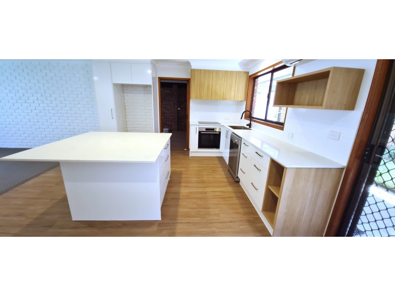 3 Burra Burra Close, Ocean Shores NSW 2483