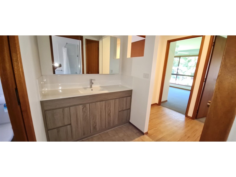 3 Burra Burra Close, Ocean Shores NSW 2483