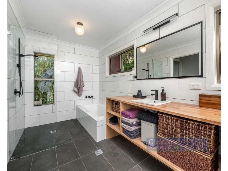 7 Yengarie Way, Ocean Shores NSW 2483