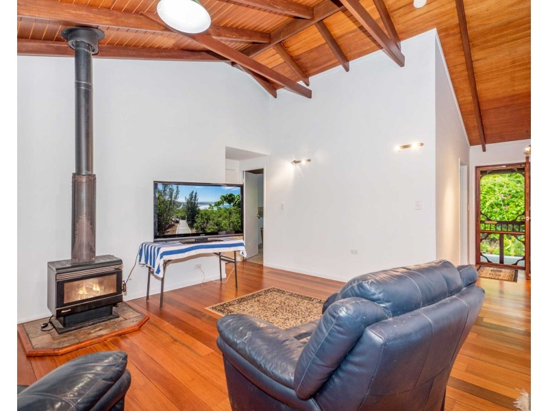 41 Matong Drive, Ocean Shores NSW 2483