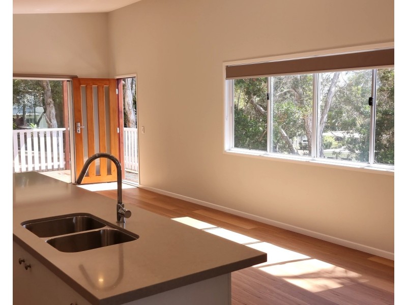 2/4 Burra Burra Close, Ocean Shores NSW 2483