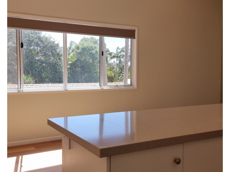 2/4 Burra Burra Close, Ocean Shores NSW 2483