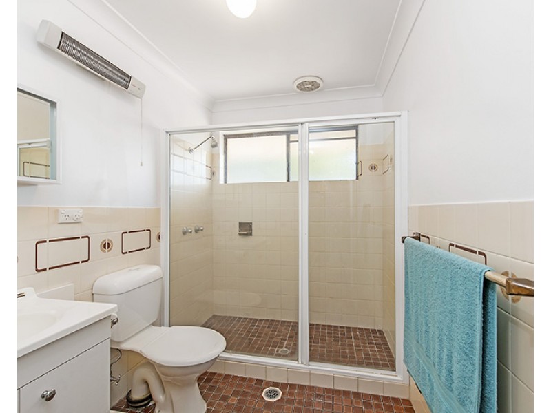 10/4 Bindaree Way, Ocean Shores NSW 2483