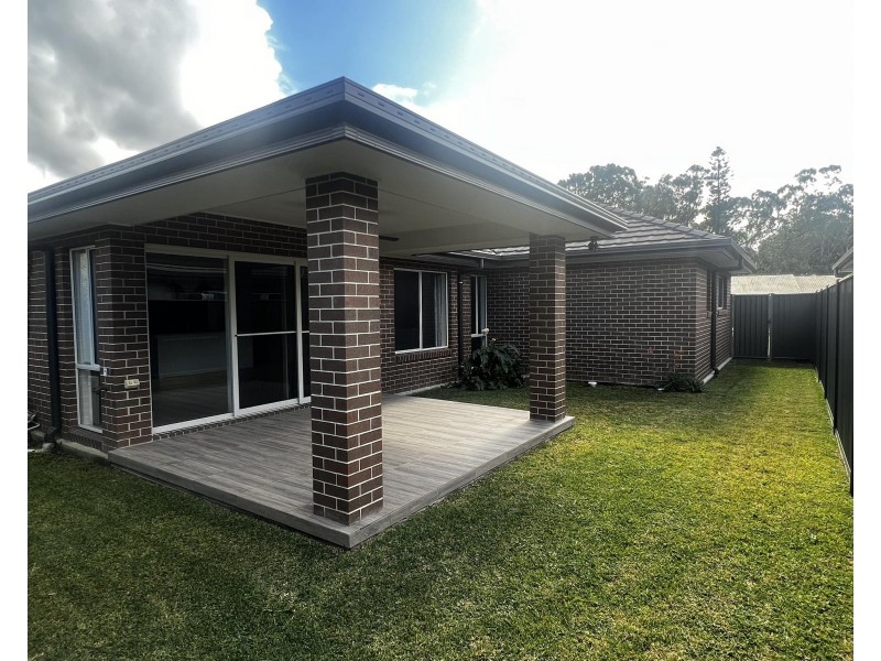 35B Narooma Drive, Ocean Shores NSW 2483