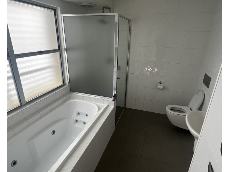 171 Shara Boulevard, Ocean Shores NSW 2483