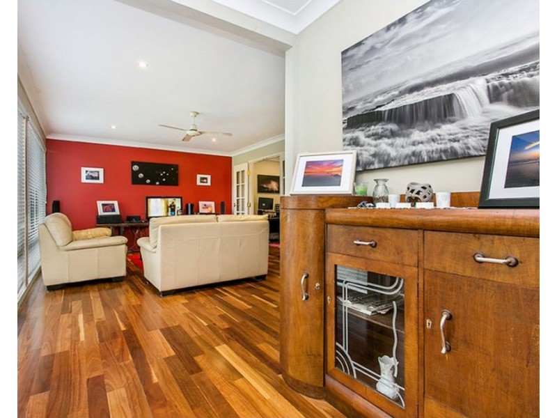 6 Terrara Court, Ocean Shores NSW 2483