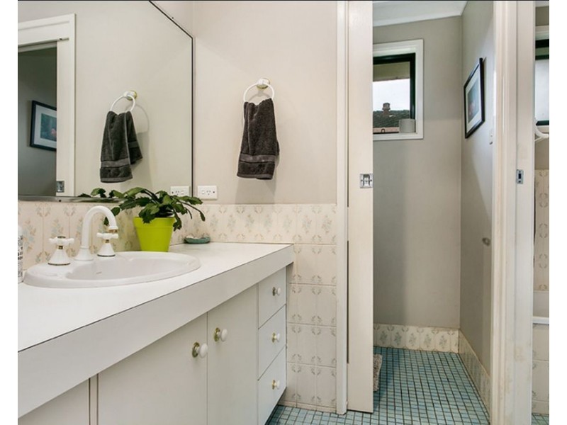 6 Terrara Court, Ocean Shores NSW 2483