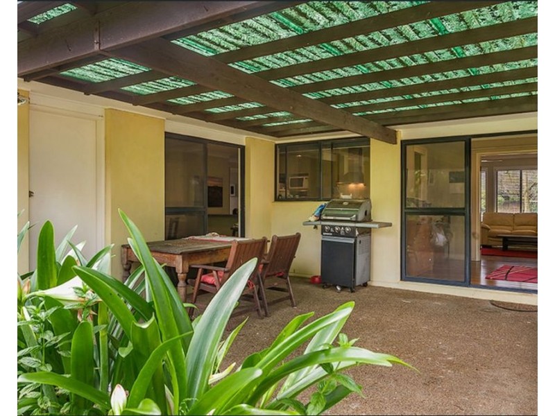 6 Terrara Court, Ocean Shores NSW 2483