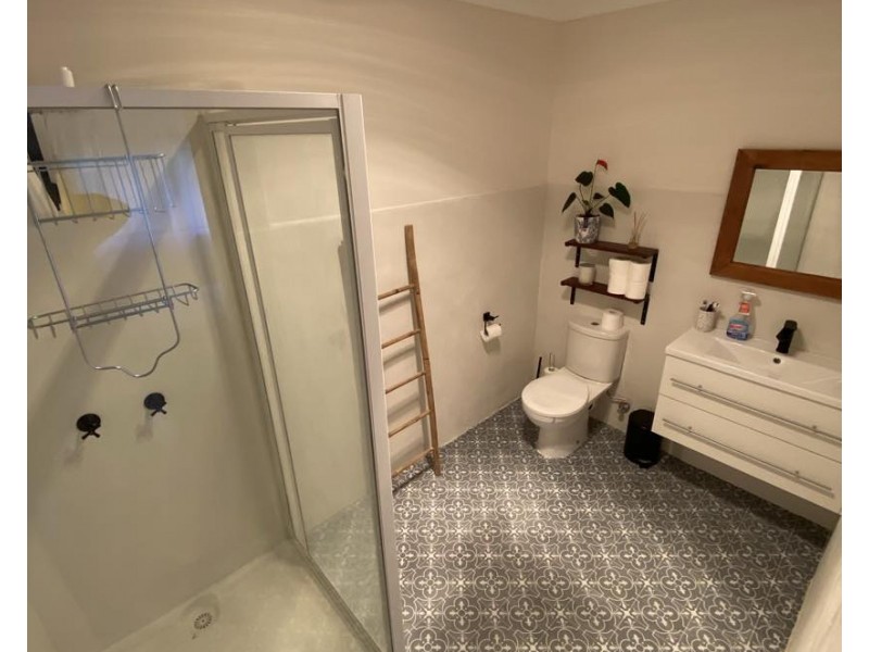 2 Narrogal Court, Ocean Shores NSW 2483