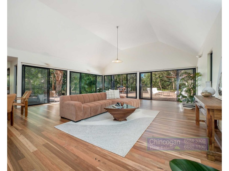 25 Hardy Avenue, Ocean Shores NSW 2483