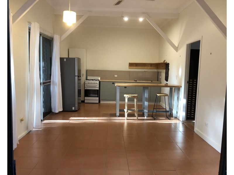 8 Bian Court, Ocean Shores NSW 2483