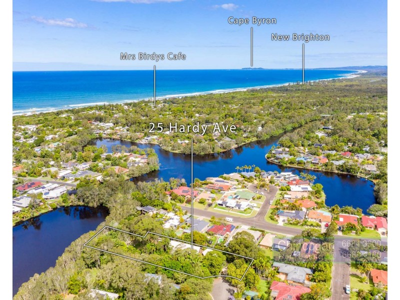 25 Hardy Avenue, Ocean Shores NSW 2483