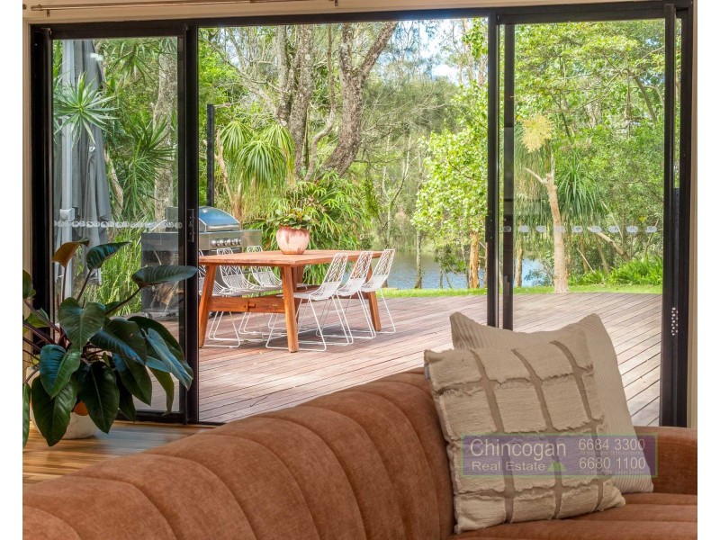 25 Hardy Avenue, Ocean Shores NSW 2483