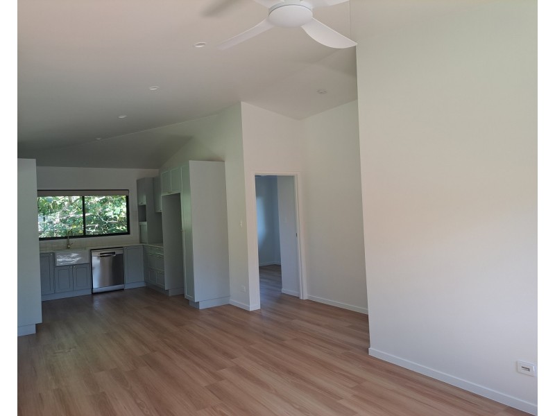 17B Mountain View Road, Ocean Shores NSW 2483