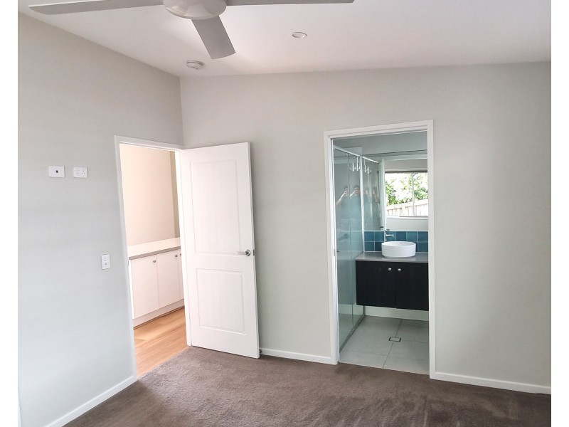 2/4 Burra Burra Close, Ocean Shores NSW 2483