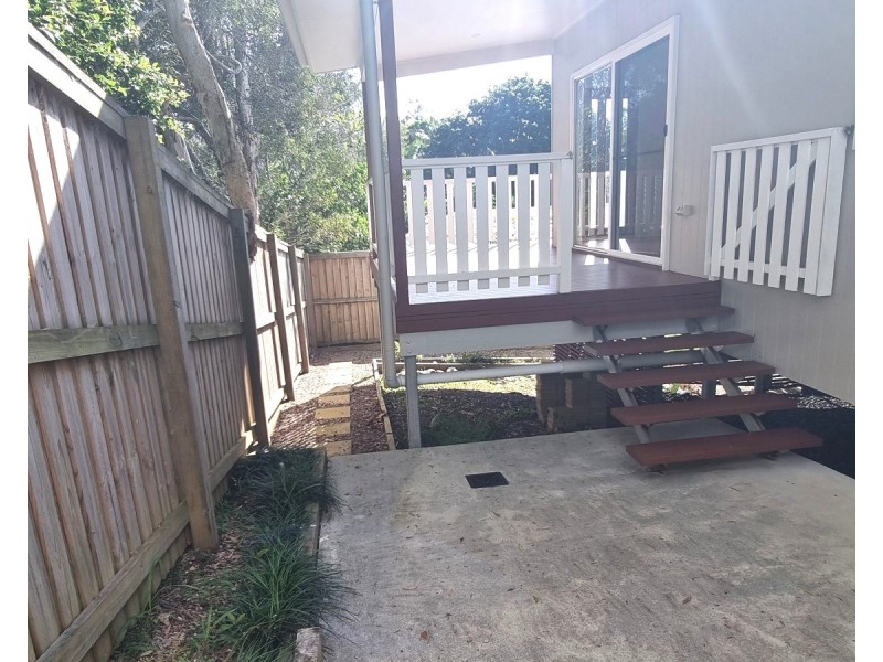 2/4 Burra Burra Close, Ocean Shores NSW 2483