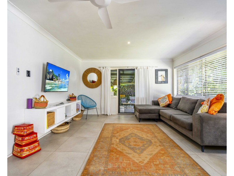 2/14 elizabeth Avenue, South Golden Beach NSW 2483