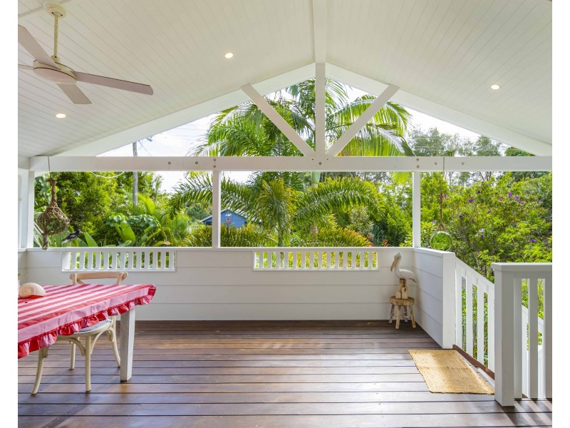 12 Robin Street, South Golden Beach NSW 2483