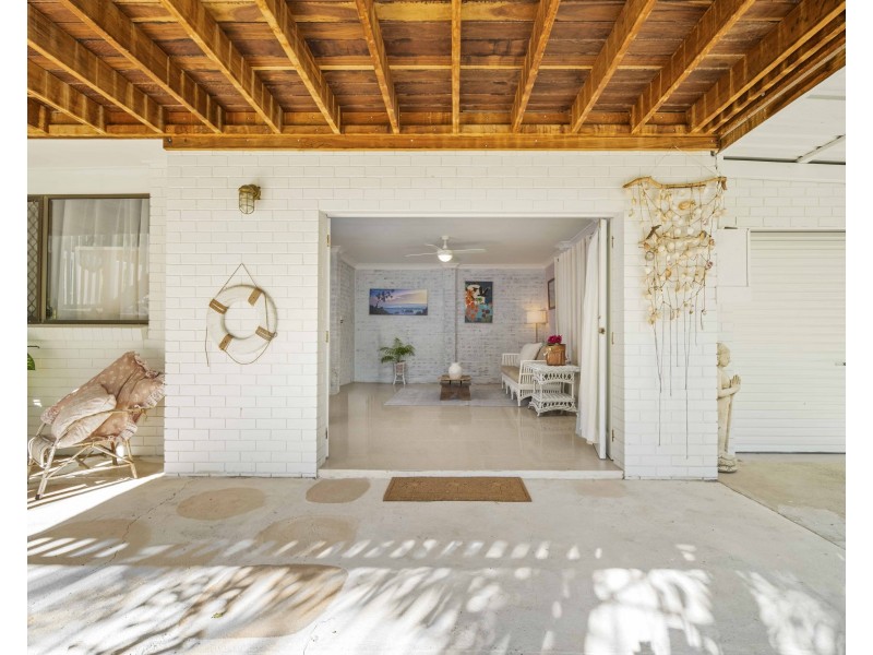 12 Robin Street, South Golden Beach NSW 2483