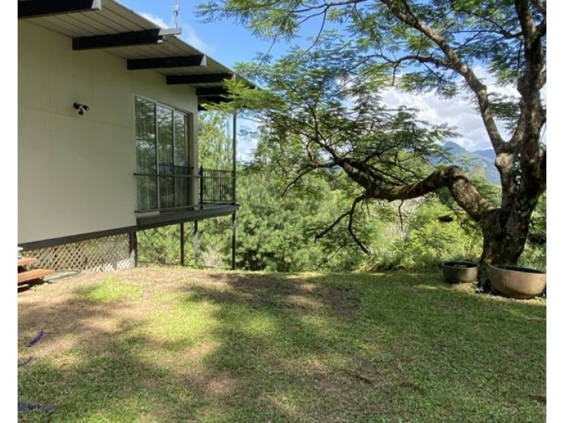 60 Malabar Avenue, Uki NSW 2484