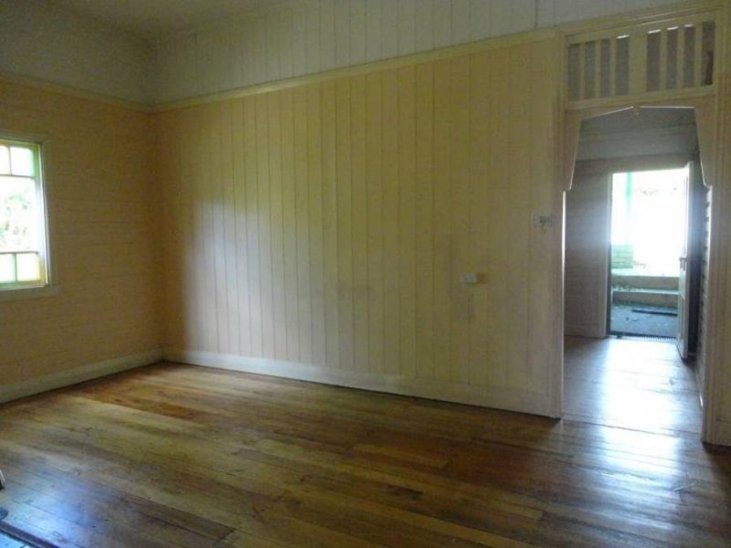 12 Marshall Street, Uki NSW 2484