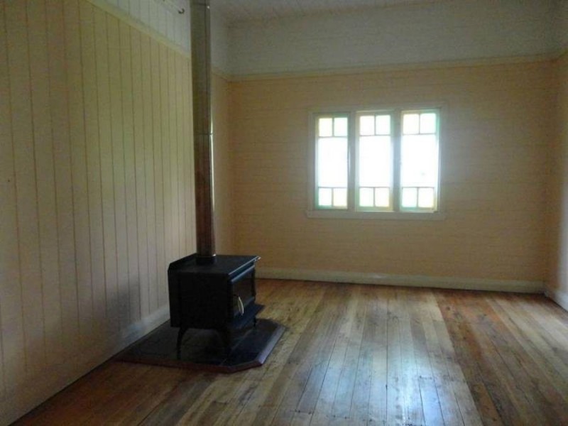 12 Marshall Street, Uki NSW 2484
