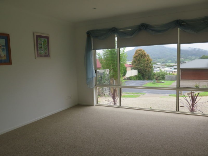 27 Castlefield Drive, Murwillumbah NSW 2484