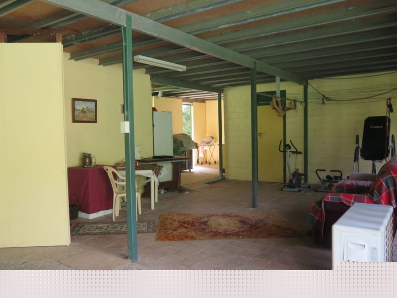 50 Smiths Creek Road, Uki NSW 2484