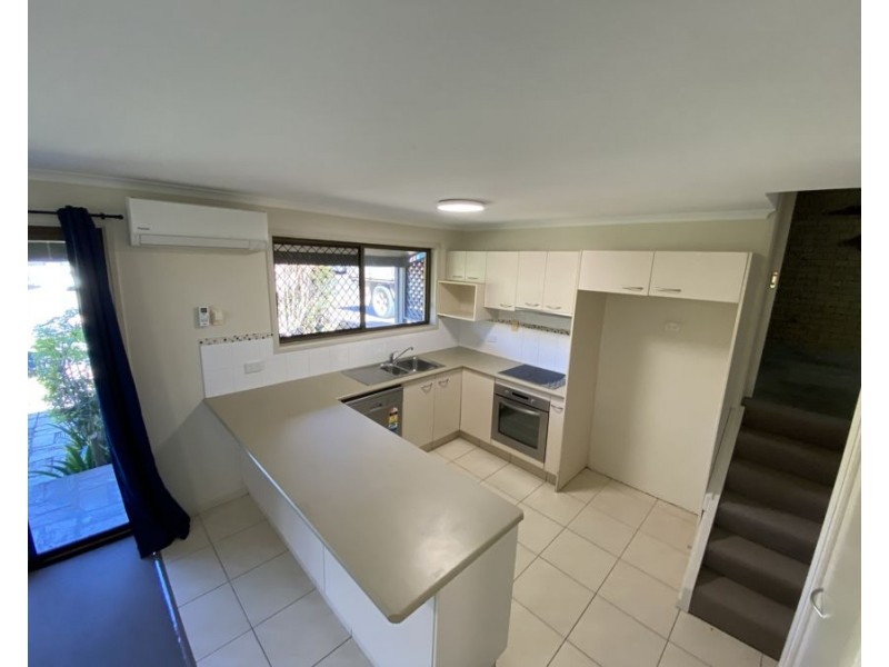 2/5 Kendon Avenue, Murwillumbah NSW 2484