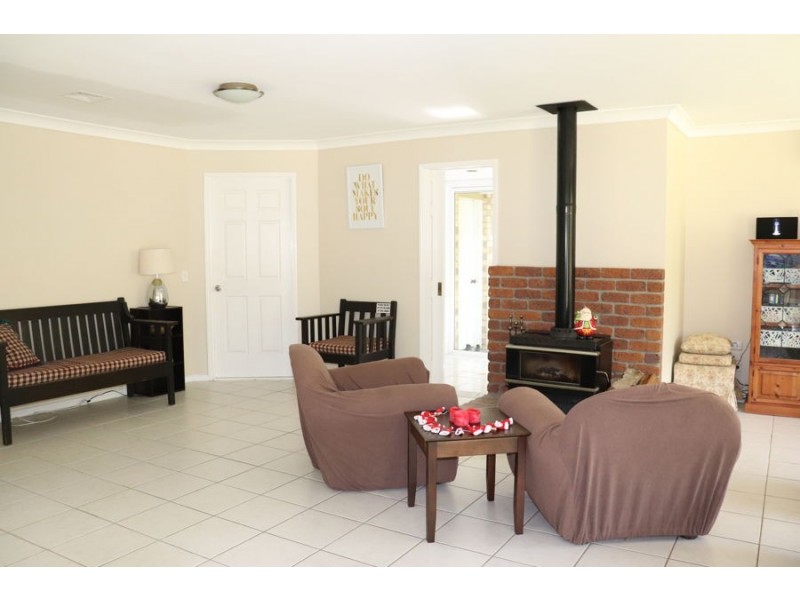 8 Garden Avenue, Nunderi NSW 2484