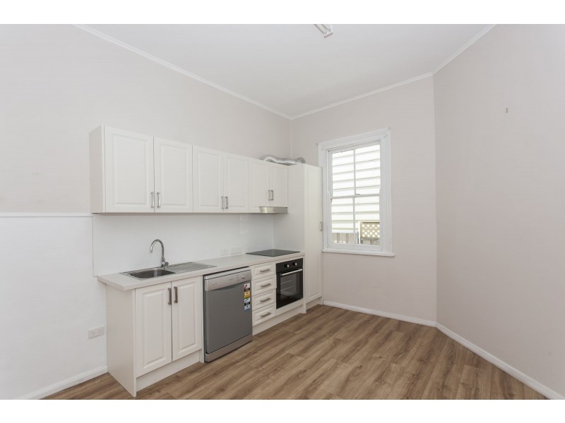 1/22 Queen Street, Stockton NSW 2295