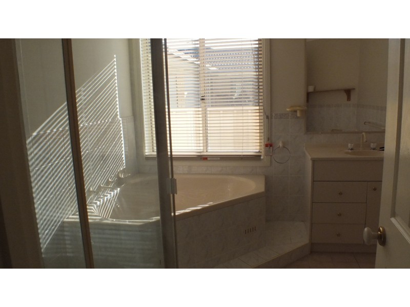 96 Kindlebark Drive, Medowie NSW 2318