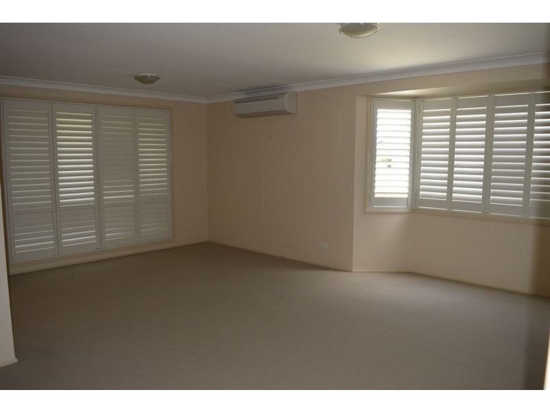 122 Kindlebark Drive, Medowie NSW 2318