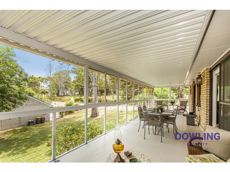 12 ADMIRALTY AVENUE, Tanilba Bay NSW 2319