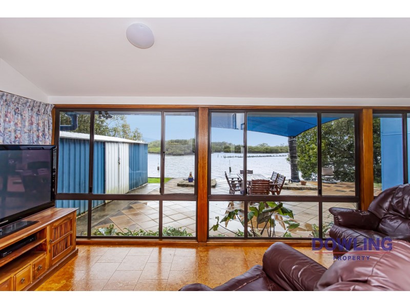 220 Lemon Tree Passage Road, Salt Ash NSW 2318