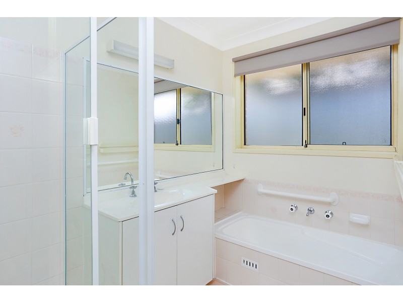 1 Agonis Place, Medowie NSW 2318